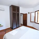 With Jacuzzi In فيلة