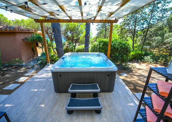 With Jacuzzi In Torre delle Stelle